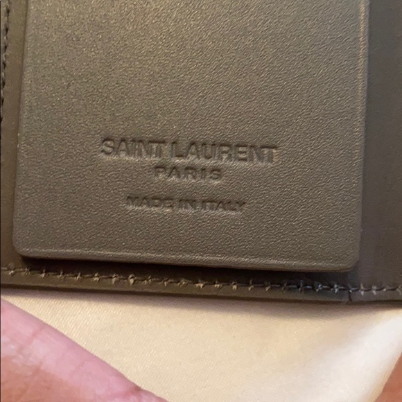 COPY - Good condition - Picture 2 of 3